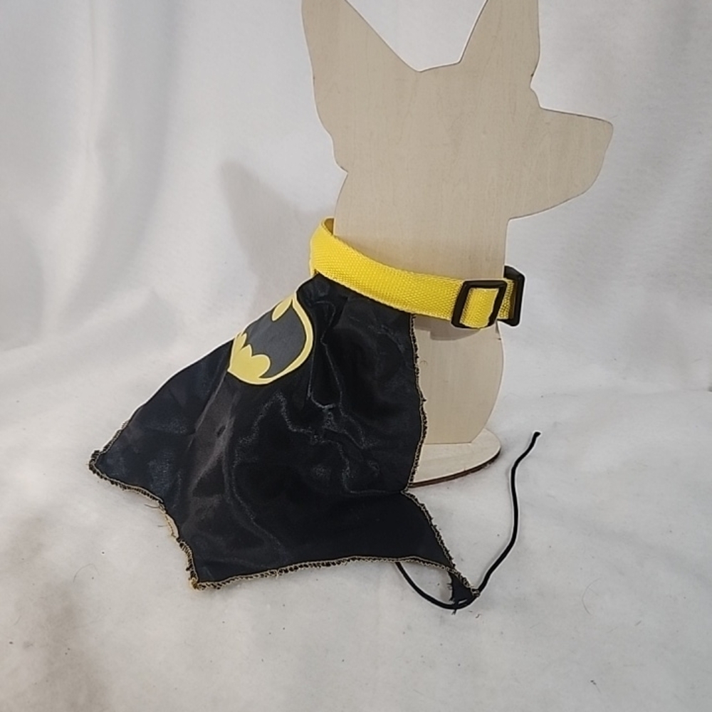 Batman Black and Yellow Pet Cape